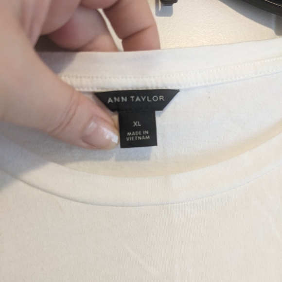 Ann Taylor T-shirt - Picture 6 of 6